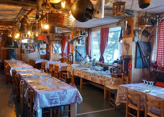 Montlo Relais Des Cerfs